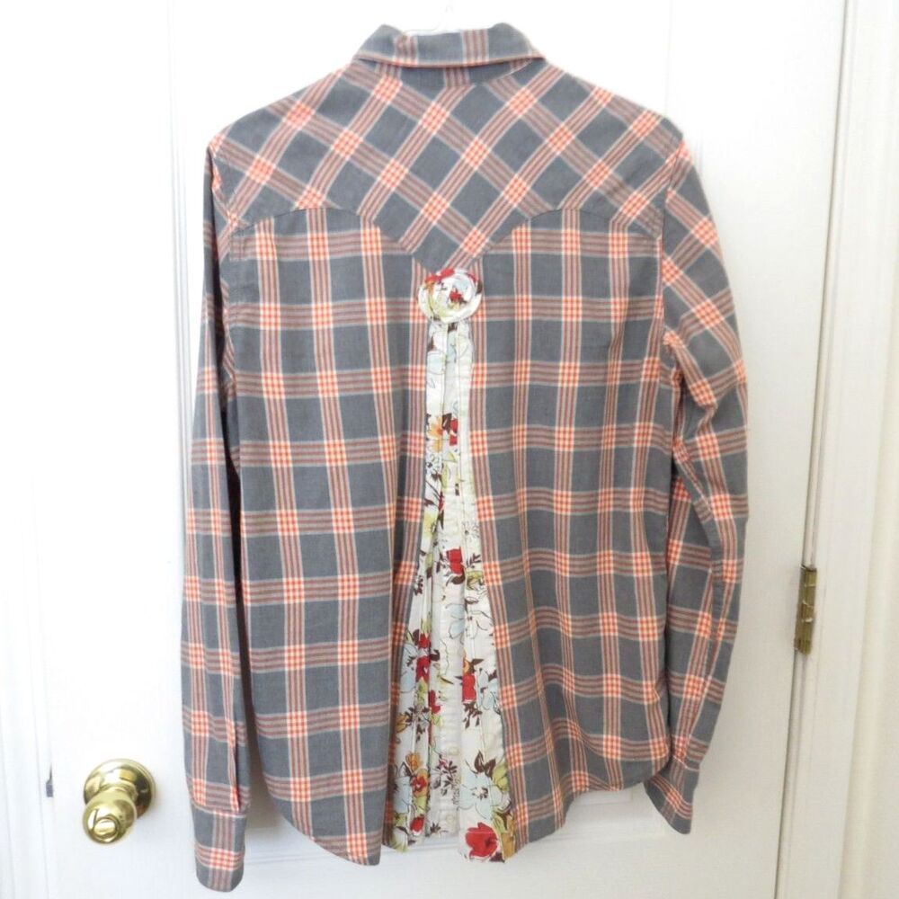 billy T Women's Mixed Media Split-back Plaid Western Shirt Gray/Peach L EUC